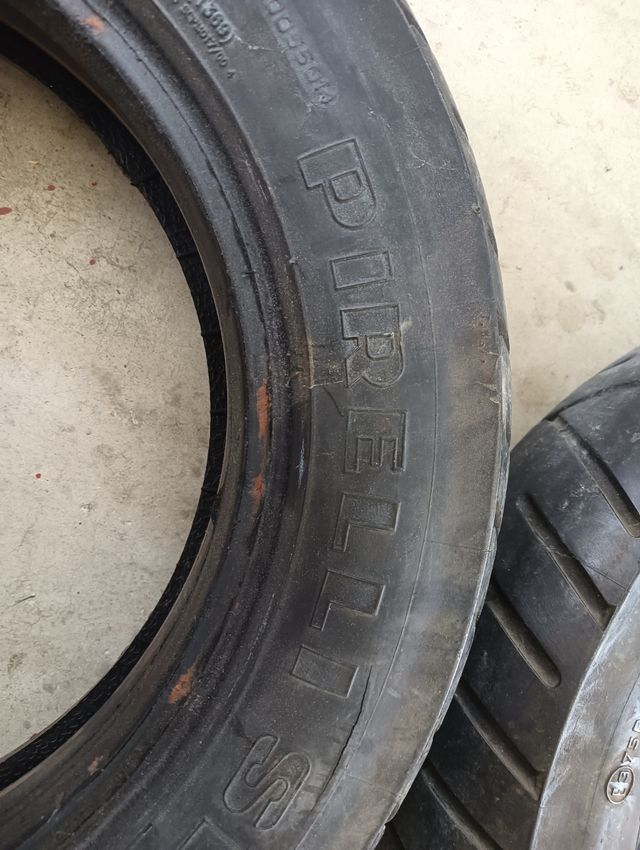 Gomme usate 3.50-10 Pirelli per APE