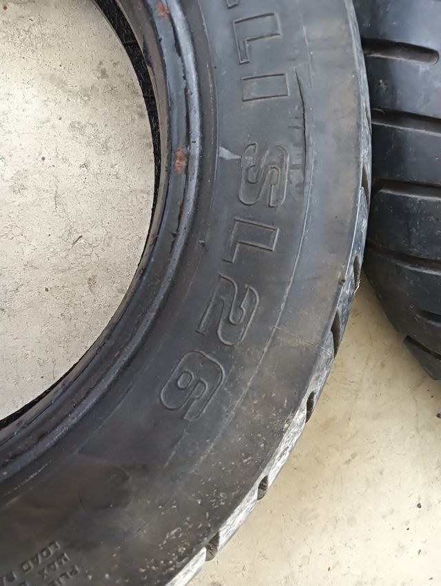 Gomme usate 3.50-10 Pirelli per APE