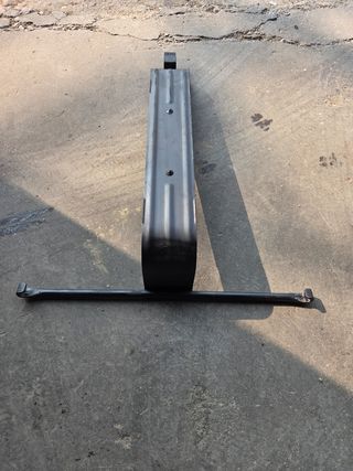 Soporte rueda repuesto Vito W638