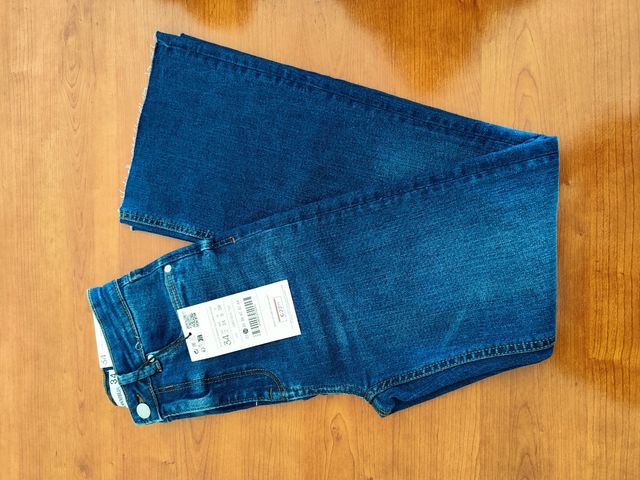 Vaqueros Stradivarius 34