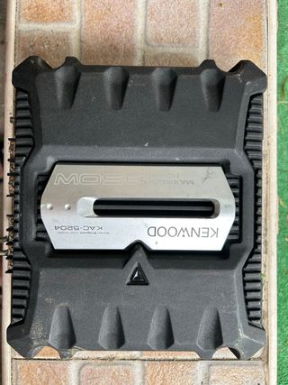 Subwoofer Alpine 500W + etapa kenwood