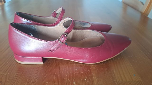 Merceditas burdeos de piel