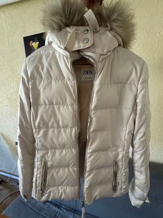 Chaqueta Zara beige - Pluma