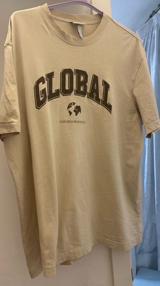Camiseta beige H&M Global L