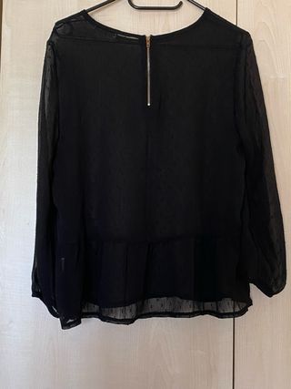 Blusa negra transparente