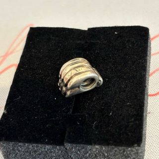 Charm Pandora plata - Platanos