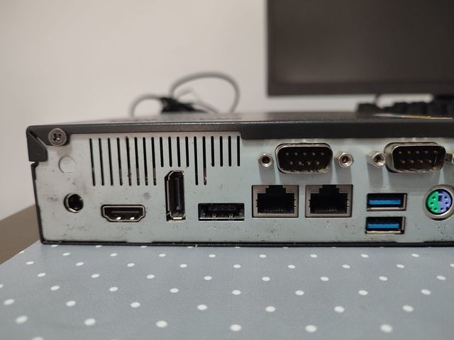 Mini PC Shuttle + Monitor Asus 27" + Teclado