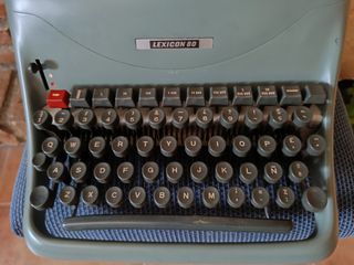 Olivetti Lexicon 80: Máquina de escribir.
