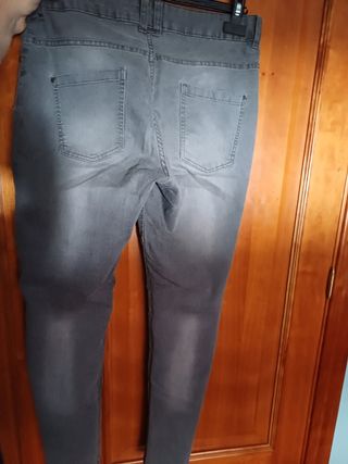 Vaqueros grises esmara L