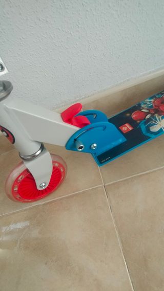 Patinete Spiderman Infantil