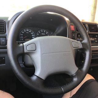 Volante Suzuki jimny
