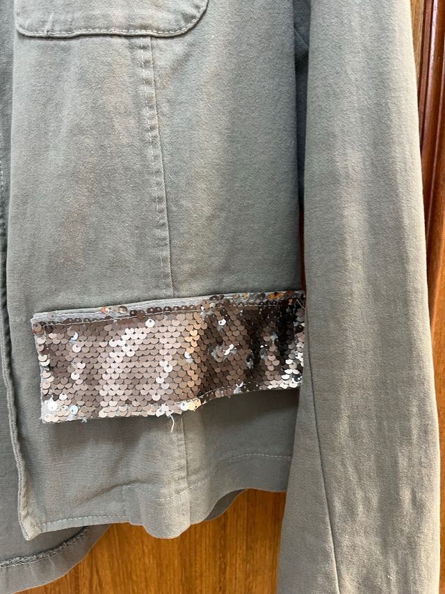 Casaco Verde Caqui c/ Lantejoulas - Tam L