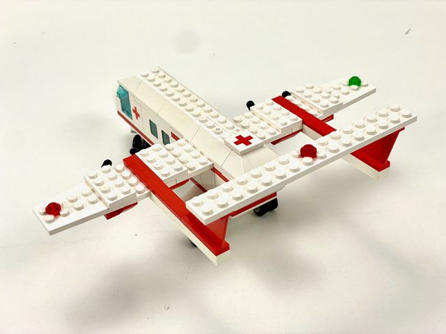 LEGO 6356 Classic Town Ambulance Plane #1 Avion