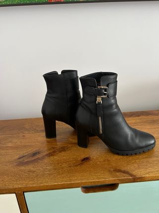 Sandalias cuña marrón botas y sandalias 
