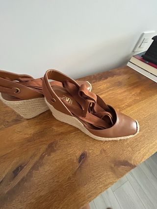 Sandalias cuña marrón botas y sandalias 