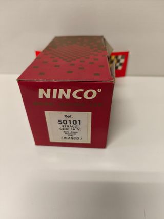 Scalextric Renault Clio Rally