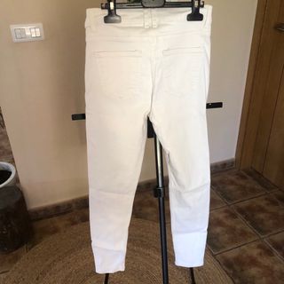 Jeans Bershka blancos rotos - Talla 34