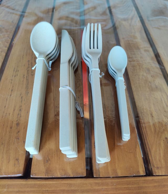 Posate beige in fibra di bambù x4