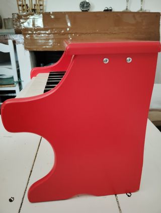 Piano madera infantil rojo