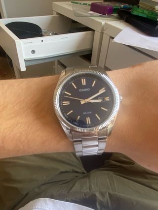 Reloj Casio clásico - acero
