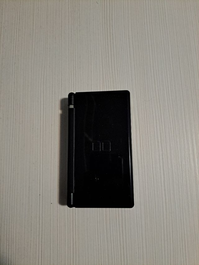 Nintendo DS (Nero) - con caricatore e custodia