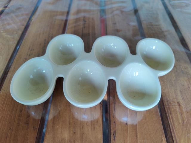 Portauova Ceramica Beige - 6 Posti