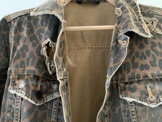 Cazadora Zara animal print