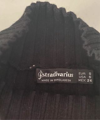 dos camisetas ceñidas de manga larga