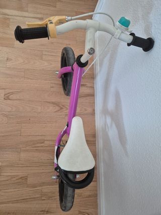 Bicicleta sin pedales niña