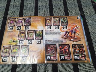 Álbum cromos Invizimals Evolution