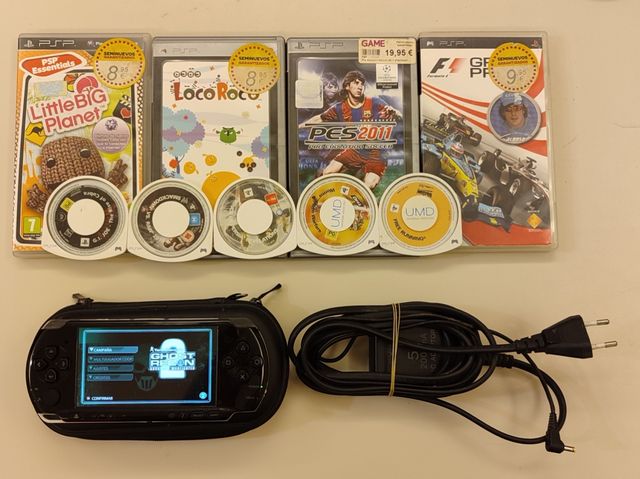 CONSOLA PORTÁTIL PSP 3004+JOGOS DE BRINDE