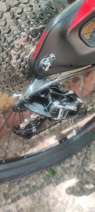 Bicicleta carbono Focus Entrega en persona