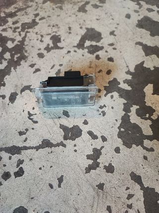 Luz maletero Renault Clio 2