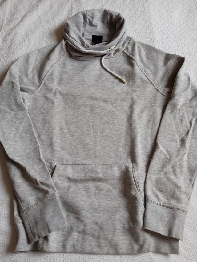 4 Jerseys hombre de Sfera, Cedar, Salsa, H&M