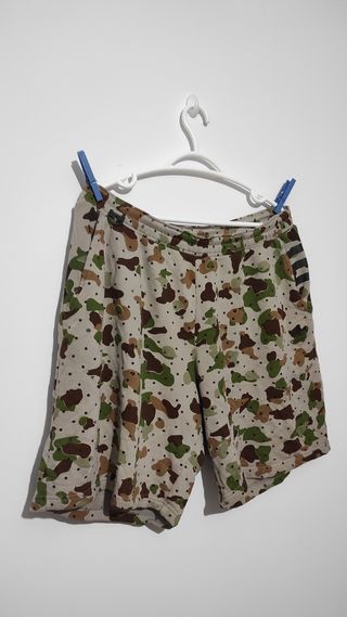 Adidas pantalones cortos chandal camuflaje