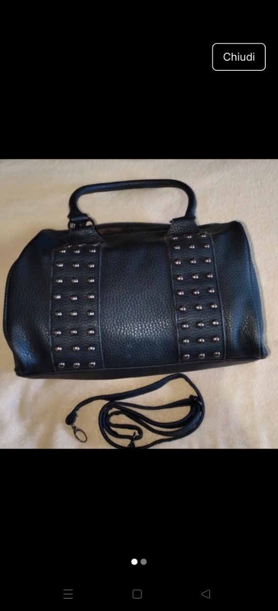 Borsa nera borchie ecopelle