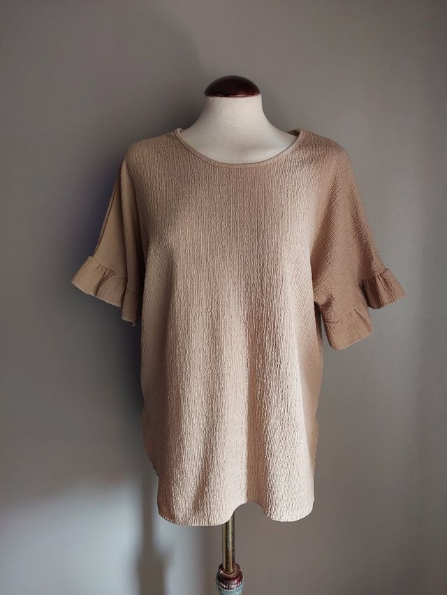 Blusa beige mangas volantes T44-46