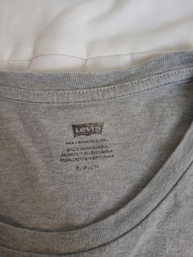 Camiseta Levi's gris original