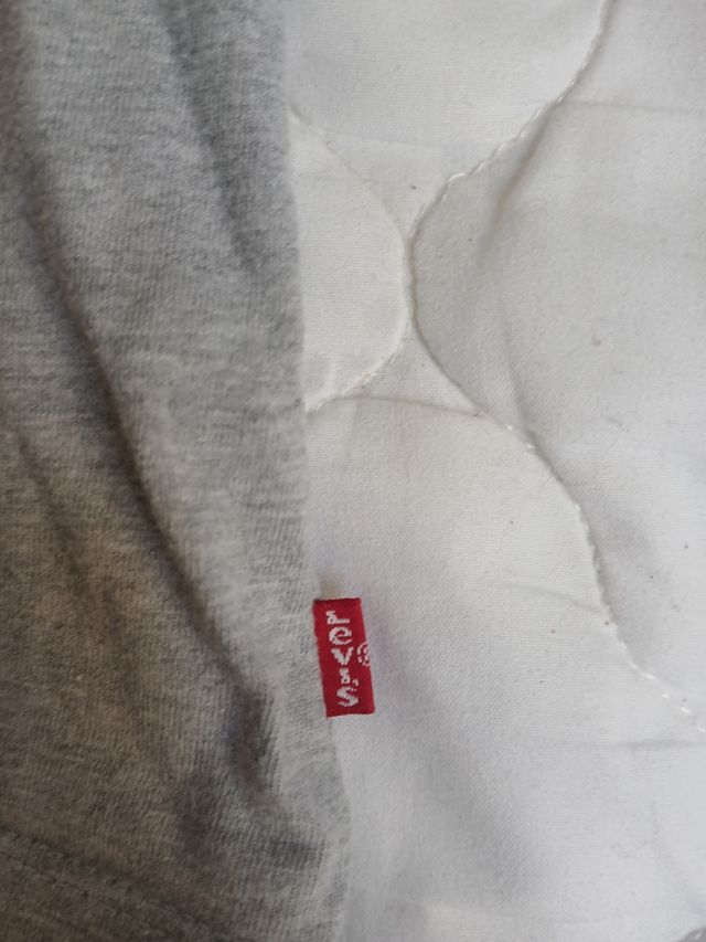Camiseta Levi's gris original