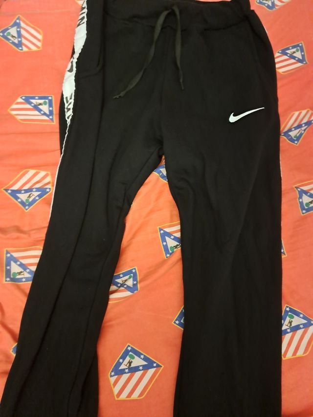 Pantalones Nike negros deportivos