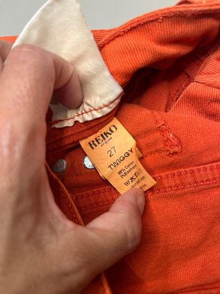 Pantaloncini con borchie 