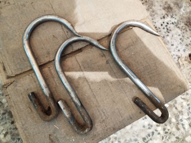 3 Ganchos carniceros