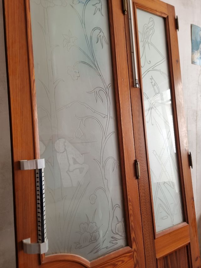 2 puertas mobila con 4 hojas