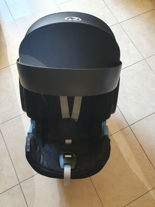Silla coche bebé Cybex gold.