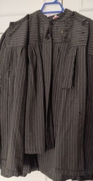 Varios blusones fallero gris-negro de pañete 30€ 