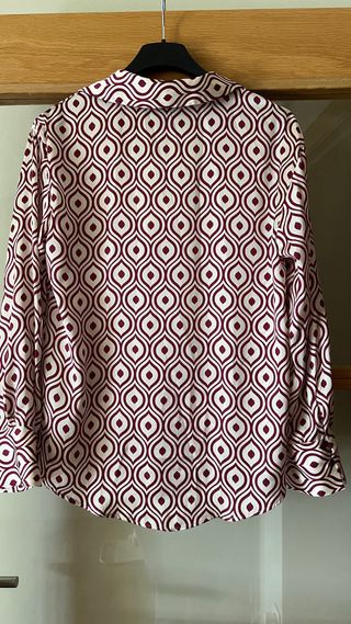 Blusa satinada estampada “Zara”