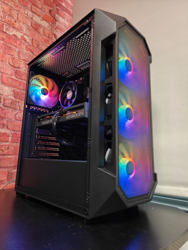 ¡OFERTA! PC GAMING Ryzen 5 5500 + RX 9060XT 8GB