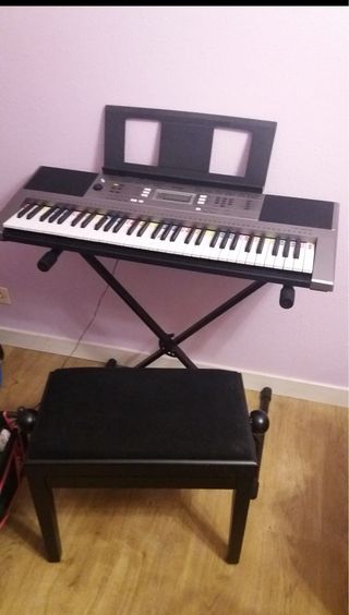 Yamaha PSR-E353 Teclado