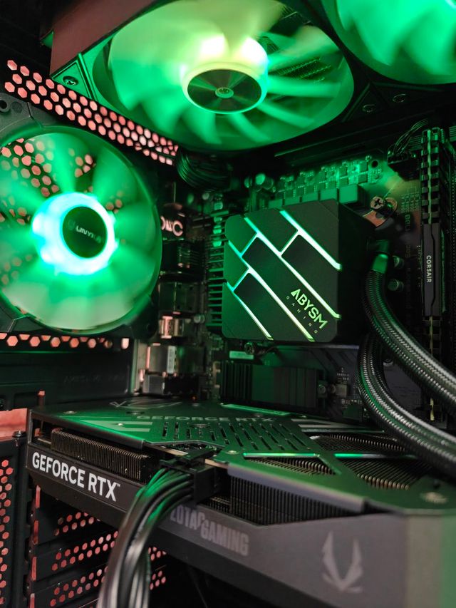 NUEVO! PC GAMING DDR5 R5 8400F+RX 9060XT 16GB