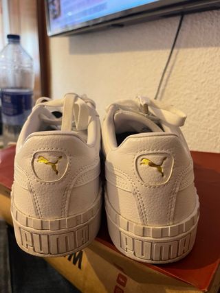 Zapatillas Puma blancas